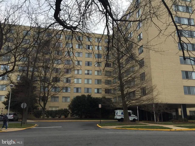 6641 Wakefield Dr #320, Alexandria, Virginia 22307