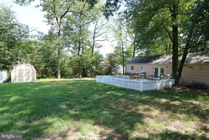 8328 Hilltop Ave, Vienna, Virginia 22182