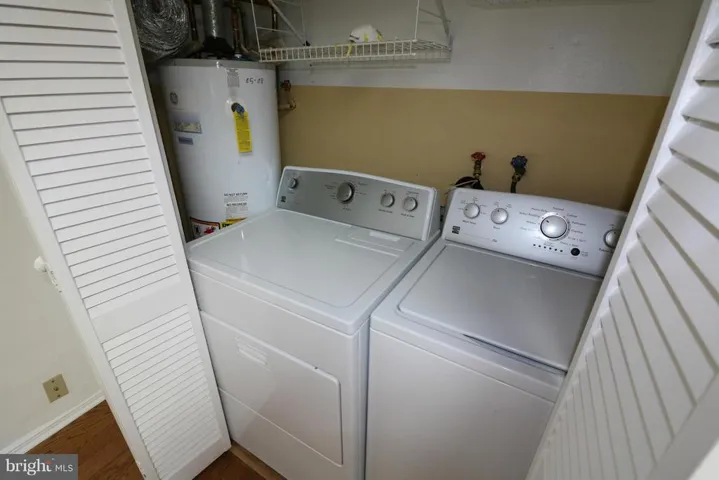 8328 Hilltop Ave, Vienna, Virginia 22182