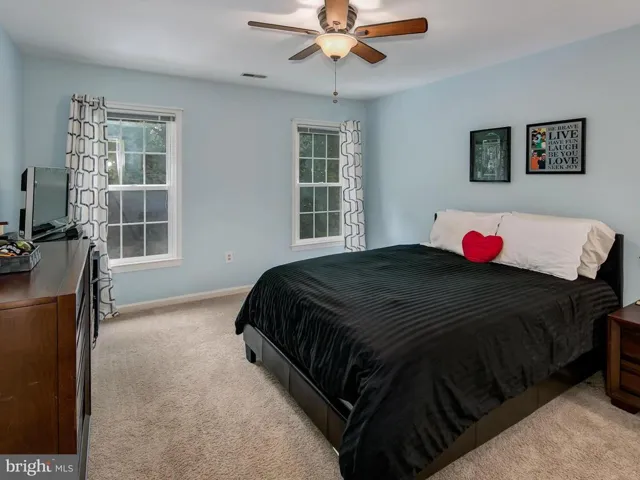 8497 Silverview Ct, Lorton, Virginia 22079