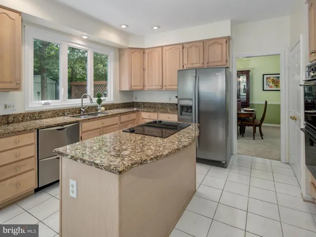 8497 Silverview Ct, Lorton, Virginia 22079