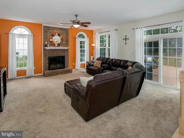 8497 Silverview Ct, Lorton, Virginia 22079
