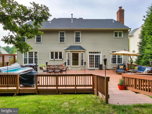 8497 Silverview Ct, Lorton, Virginia 22079