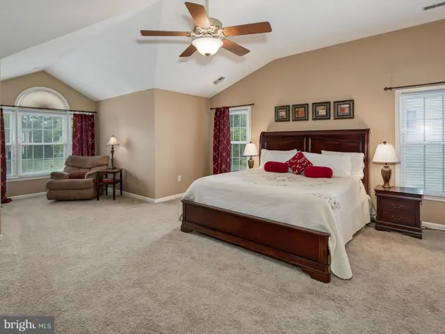 8497 Silverview Ct, Lorton, Virginia 22079