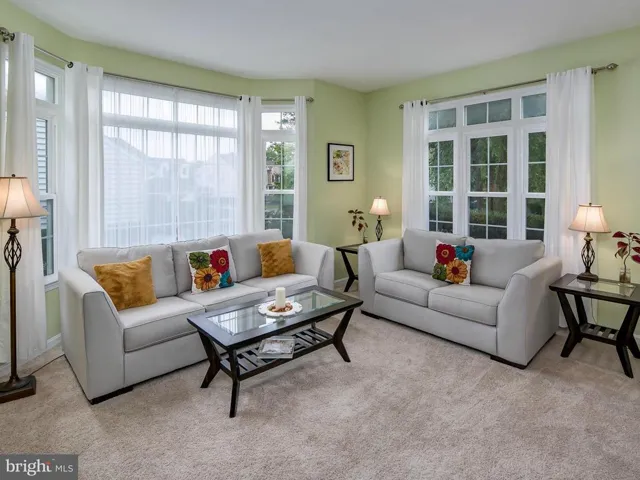 8497 Silverview Ct, Lorton, Virginia 22079