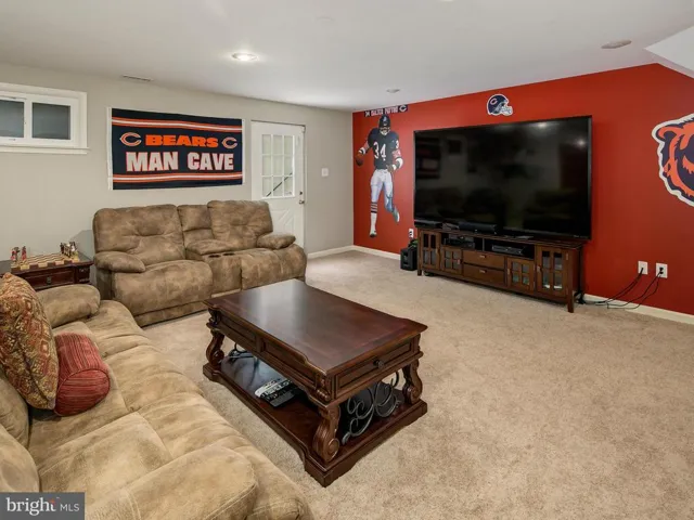 8497 Silverview Ct, Lorton, Virginia 22079