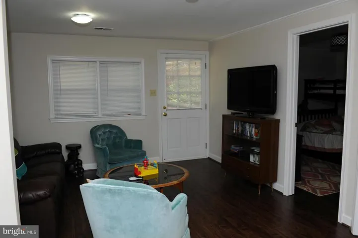 3340 Beechtree Ln, Falls Church, Virginia 22042