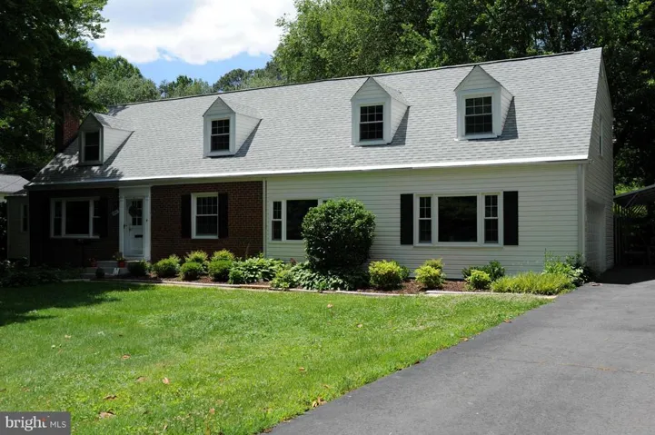 3340 Beechtree Ln, Falls Church, Virginia 22042