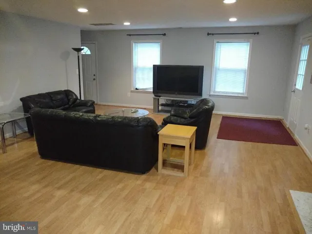 3209 Campbell Dr, Alexandria, Virginia 22303