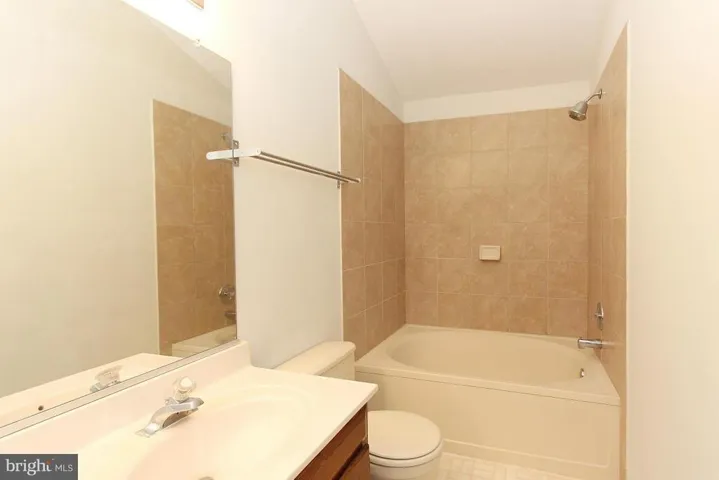 14160 Compton Valley Way, Centreville, Virginia 20121