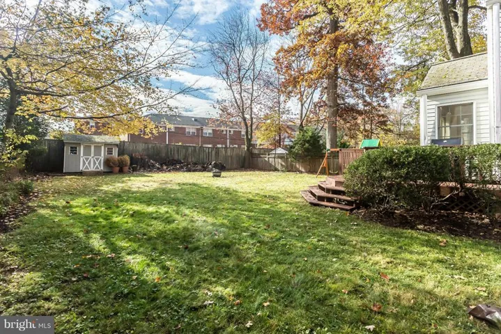 7327 Elmwood Dr, Falls Church, Virginia 22042