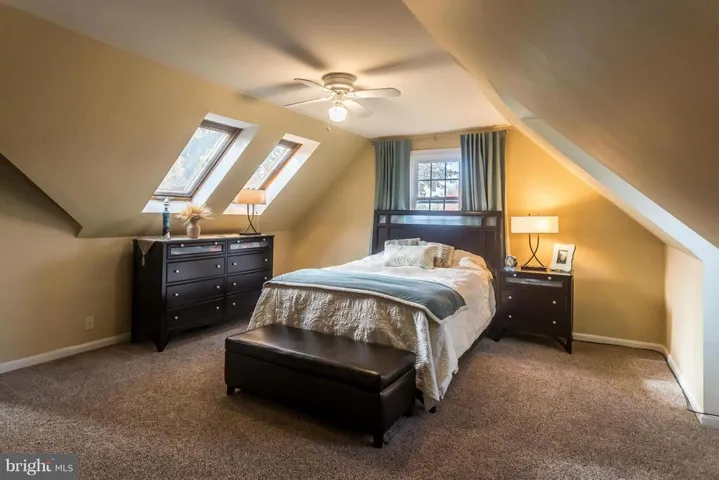 7327 Elmwood Dr, Falls Church, Virginia 22042
