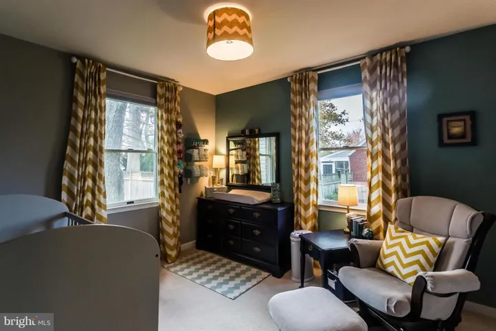 7327 Elmwood Dr, Falls Church, Virginia 22042