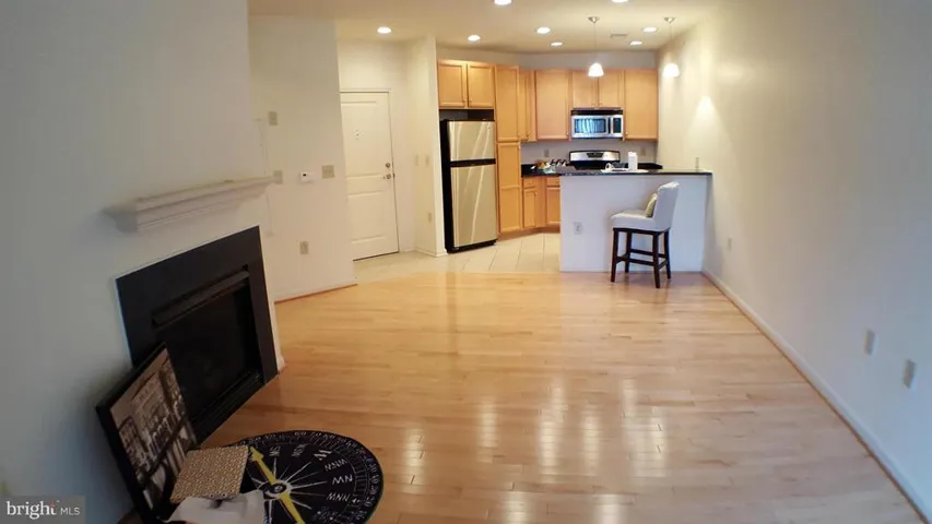 2665 Prosperity Ave #423, Fairfax, Virginia 22031