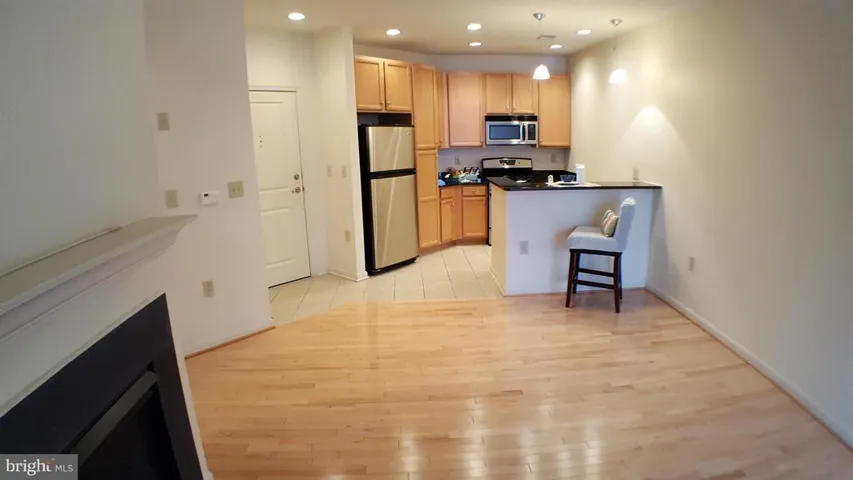 2665 Prosperity Ave #423, Fairfax, Virginia 22031