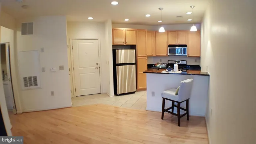 2665 Prosperity Ave #423, Fairfax, Virginia 22031