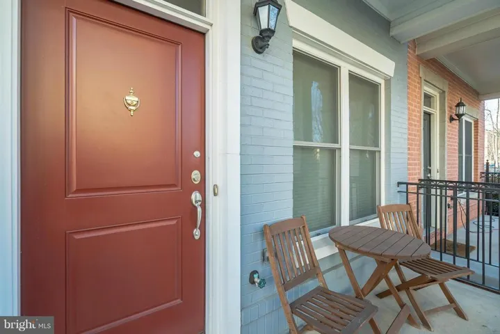586 Regent Pl Ne, Washington, District of Columbia 20017