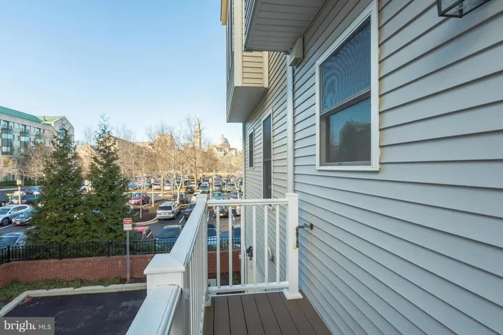 586 Regent Pl Ne, Washington, District of Columbia 20017