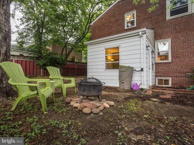 3603 Four Mile Run S, Arlington, Virginia 22206