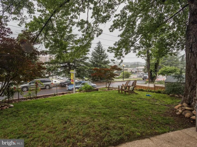 3603 Four Mile Run S, Arlington, Virginia 22206
