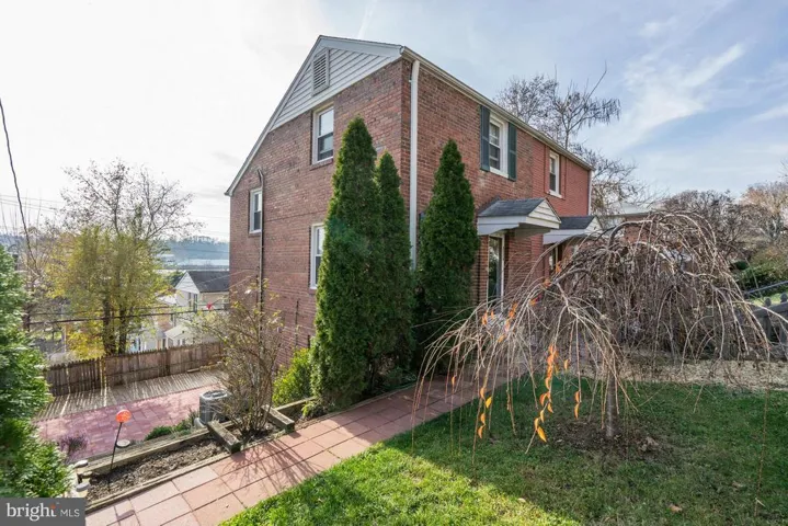 3716 Kemper Rd, Arlington, Virginia 22206