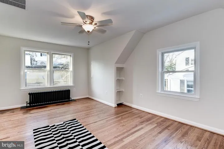 5035 25th St S, Arlington, Virginia 22206