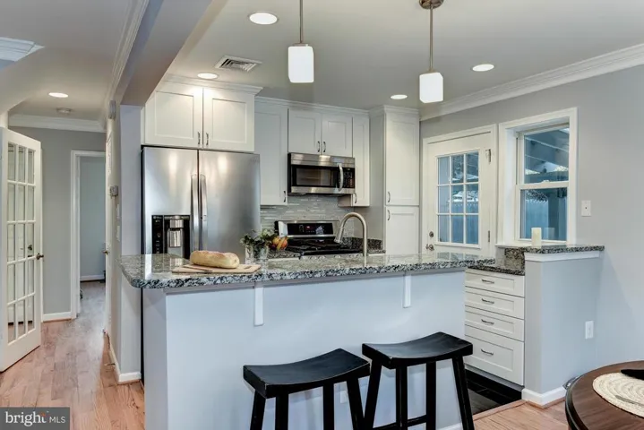 5035 25th St S, Arlington, Virginia 22206