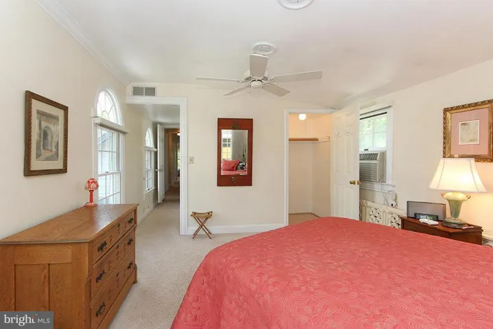 915 20th St S, Arlington, Virginia 22202