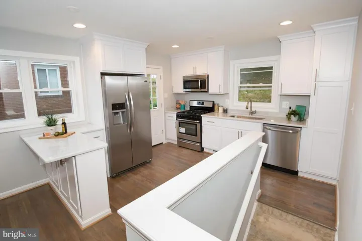 4935 25th St S, Arlington, Virginia 22206