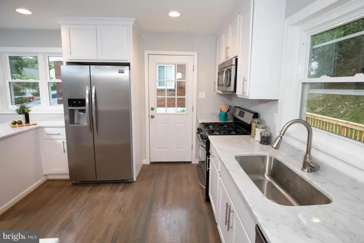 4935 25th St S, Arlington, Virginia 22206