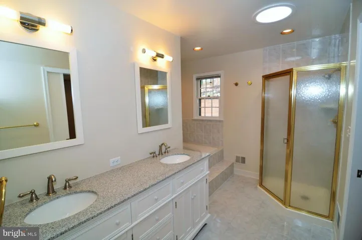 4118 27th Rd N, Arlington, Virginia 22207
