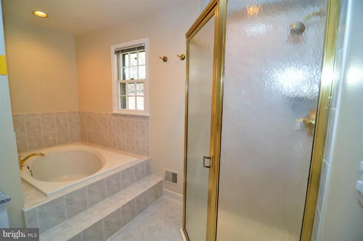 4118 27th Rd N, Arlington, Virginia 22207