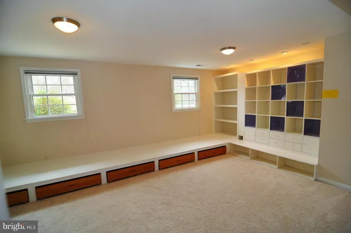 4118 27th Rd N, Arlington, Virginia 22207
