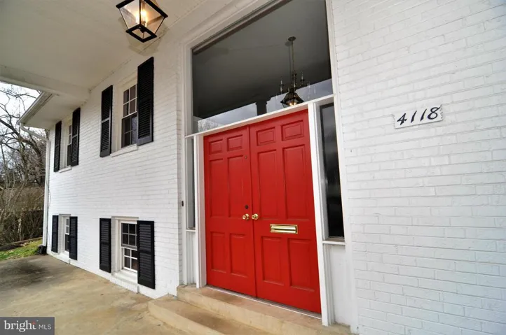 4118 27th Rd N, Arlington, Virginia 22207