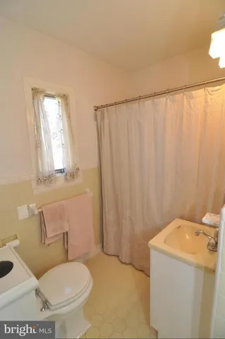 107 Kensington St, Arlington, Virginia 22204