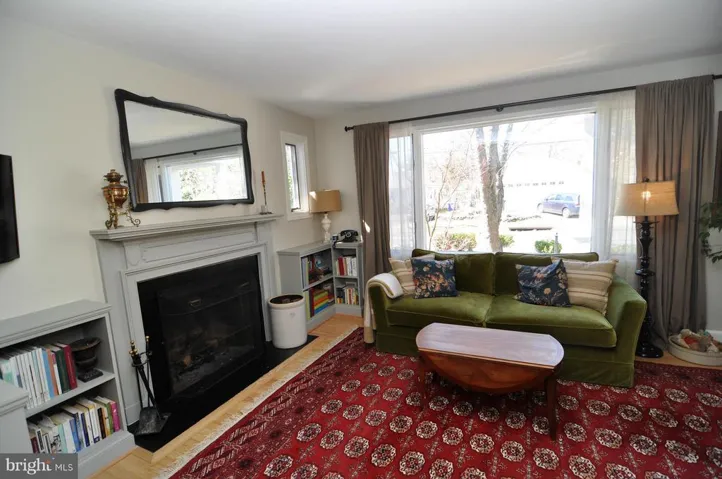 107 Kensington St, Arlington, Virginia 22204