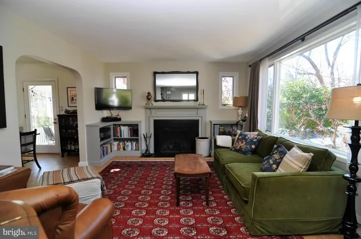 107 Kensington St, Arlington, Virginia 22204