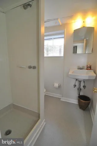 107 Kensington St, Arlington, Virginia 22204