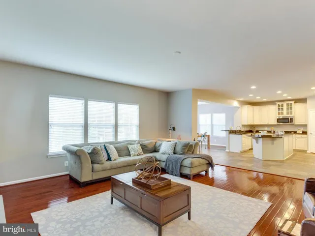 4616 Kling Dr, Alexandria, Virginia 22312