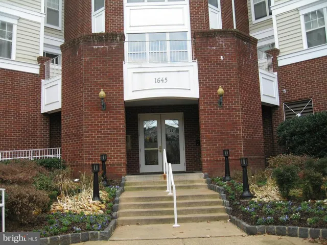 1645 International Dr #419, Mclean, Virginia 22102