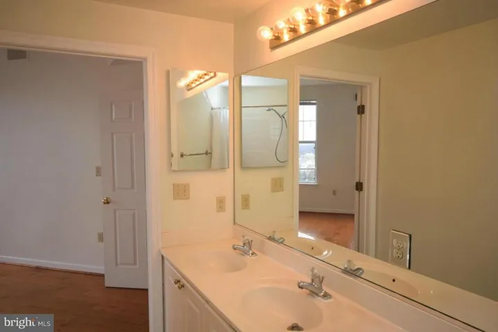 1645 International Dr #419, Mclean, Virginia 22102