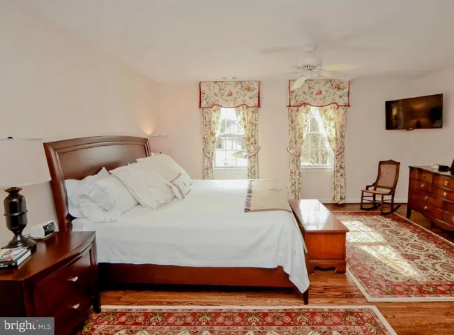 6210 Woodland Lake Dr, Alexandria, Virginia 22310
