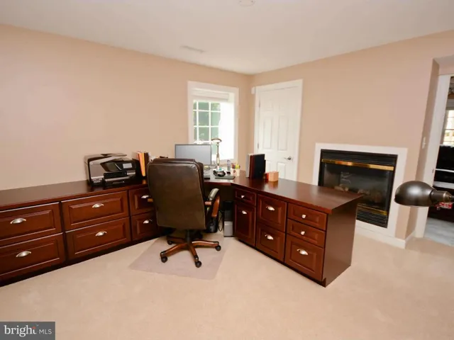 6210 Woodland Lake Dr, Alexandria, Virginia 22310