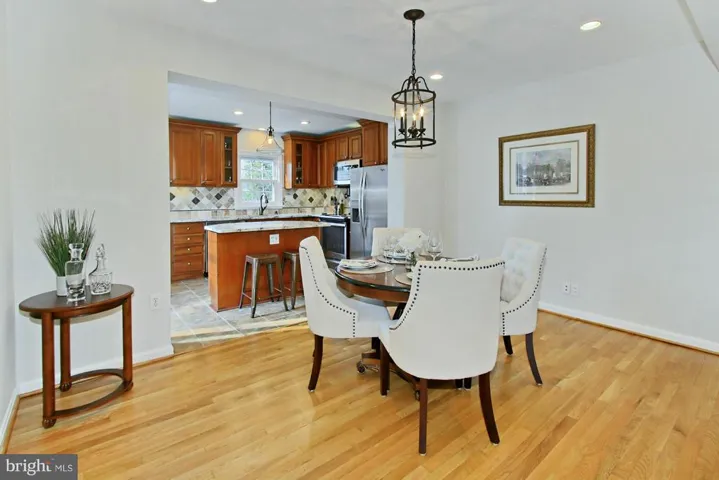 3227 Annandale Rd, Falls Church, Virginia 22042