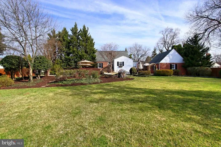 3227 Annandale Rd, Falls Church, Virginia 22042