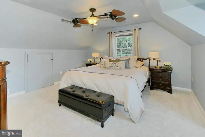 3227 Annandale Rd, Falls Church, Virginia 22042