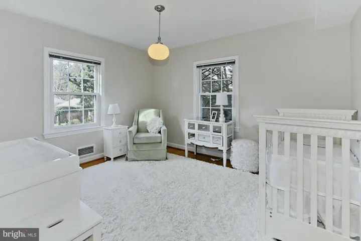 3227 Annandale Rd, Falls Church, Virginia 22042