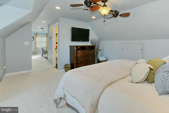 3227 Annandale Rd, Falls Church, Virginia 22042