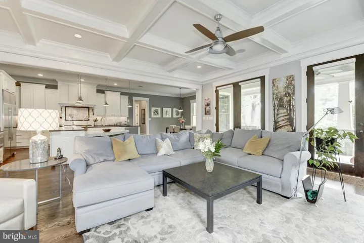 1108 Raymond Ave, Mclean, Virginia 22101