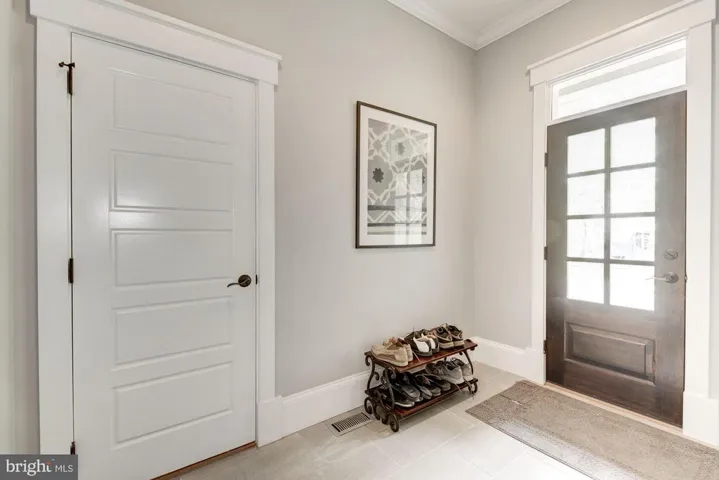 1108 Raymond Ave, Mclean, Virginia 22101